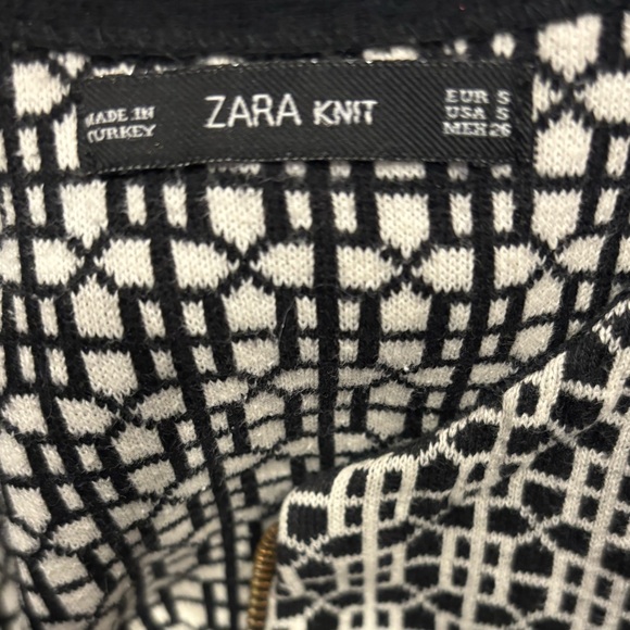 Zara Knit Geometric Zip Front Dress - Picture 4 of 4